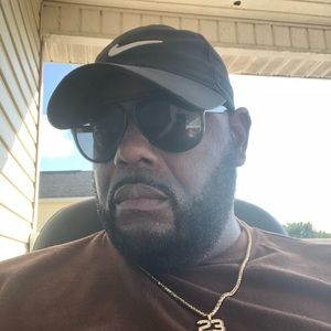 Meet your Posher, Cedric